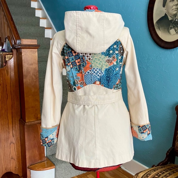 Vintage 70s Japanese Floral Patchwork Ivory Hooded Cotton Canvas Coat S/M - Picture 3 of 10